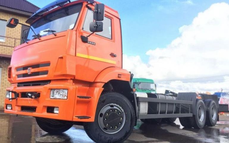 Купить шасси  КАМАЗ  6520-3072-53